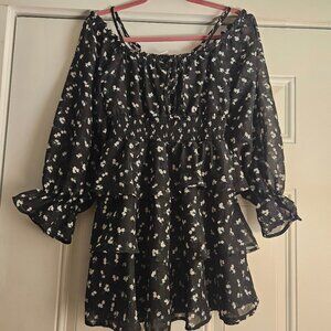 Adorable floral Rue 21 - Mesh long sleeve and off the shoulder